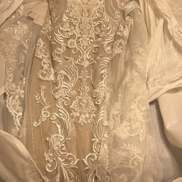 Wedding - Picture 4 of 12